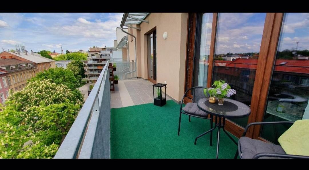 Apartman Jako Doma Оломоуц Экстерьер фото